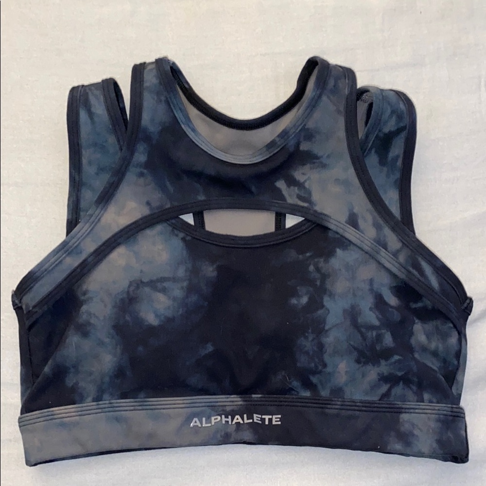 Alphalete Women's Black Sports Top